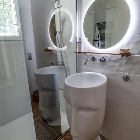 Demeure De Charme Yourhosthelper Holiday home *